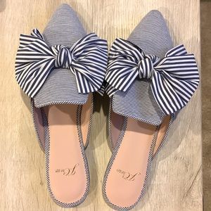 NEW.  JCrew Flats. Size 7